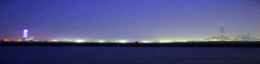 原子力発電所の夜景